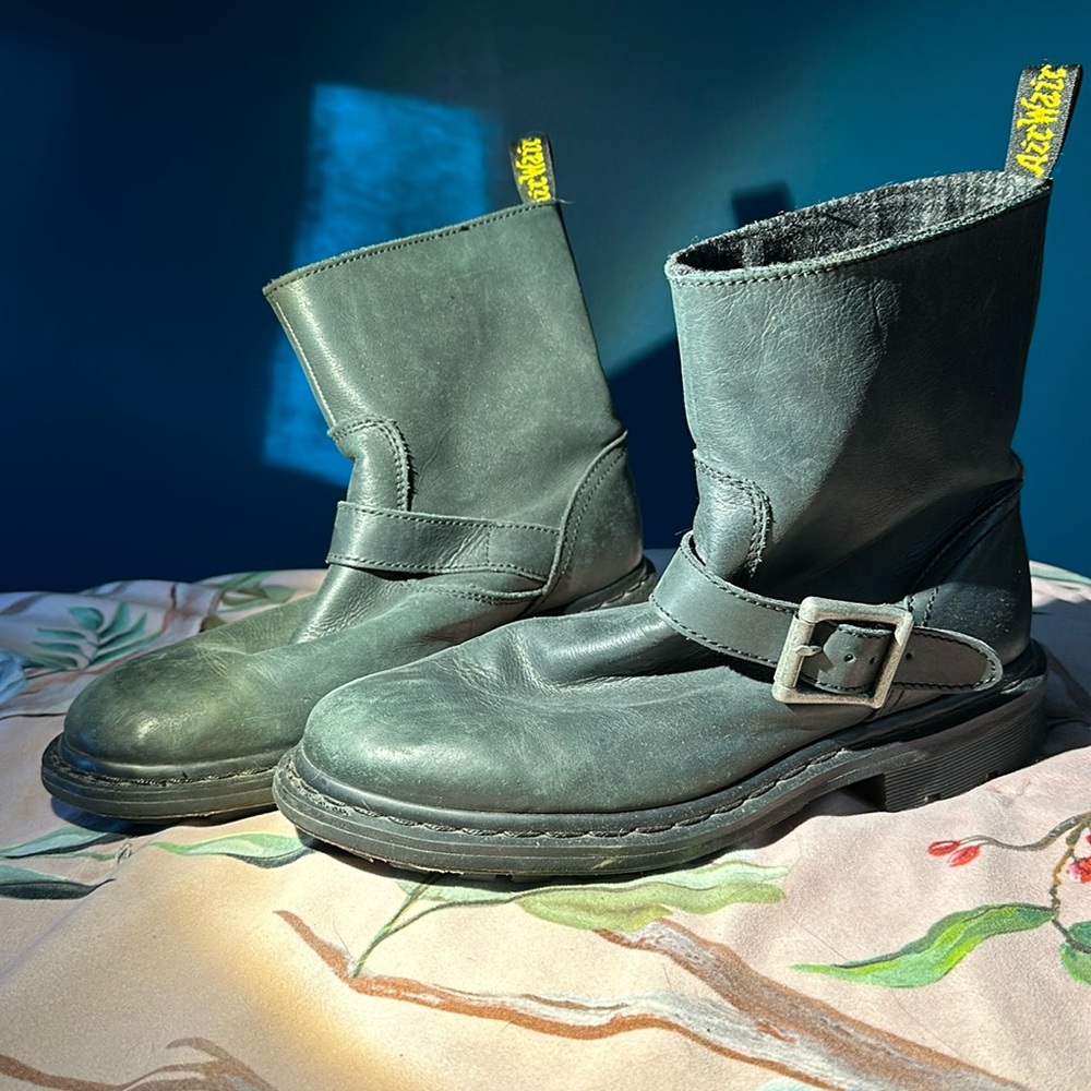 Dr. Marten AirWair Combat Style Rider Boots - Sz 8 Men’s, Women’s Sz 9.5 - 10